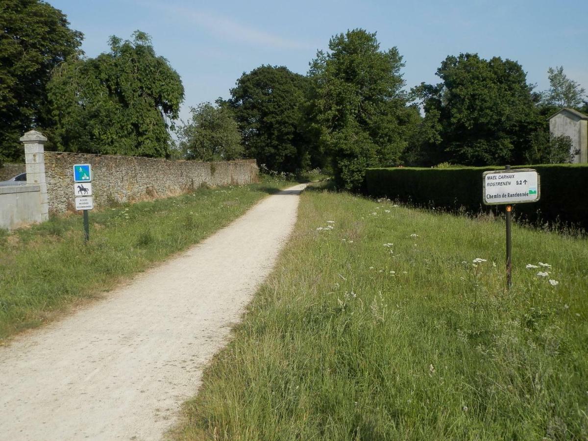 Vallee Des Ardoisieres Mael-Carhaix Luaran gambar